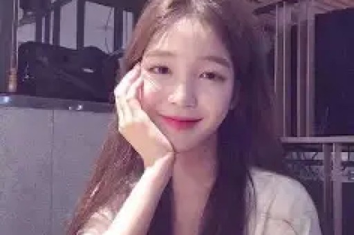 与辉同行销售超千万网红产品“翻车”！海外注册地竟是汽修厂策划：没有故事“就编嘛”